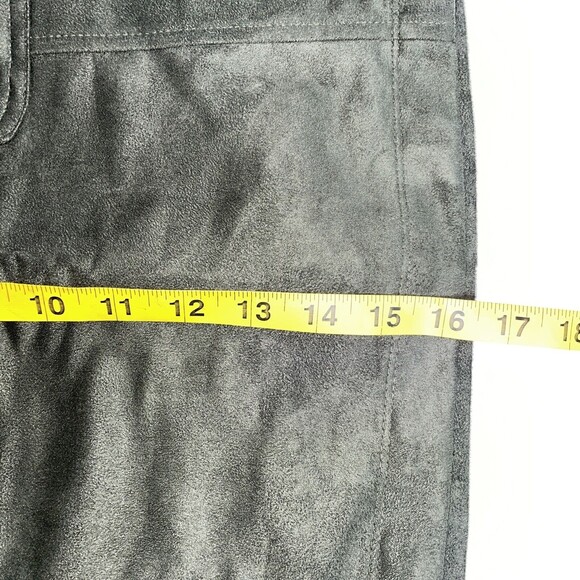 Old Navy Faux Suede Hunter Green Pockets in Front Mini Skirt Size 0 Y2K - Picture 10 of 11